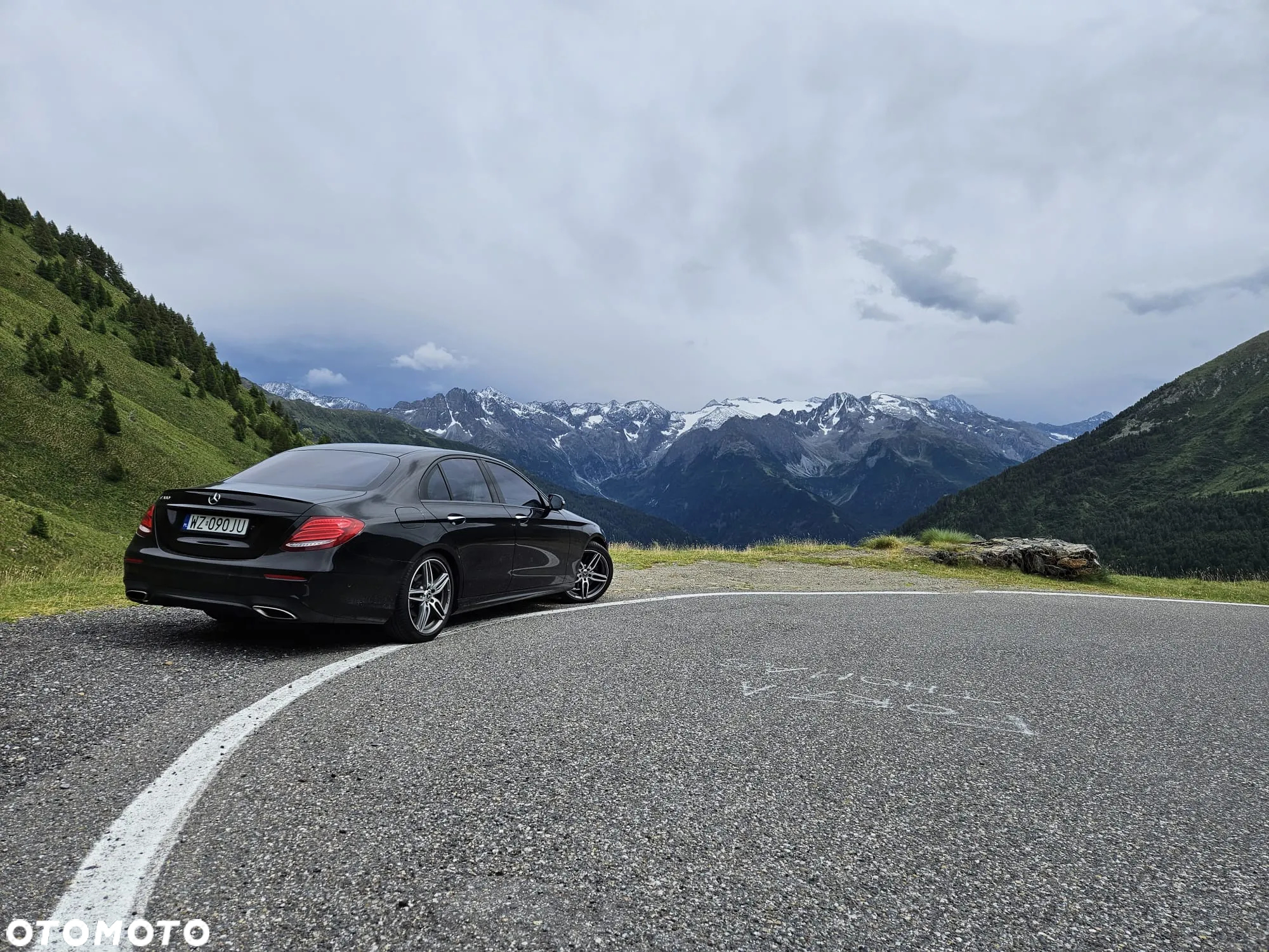 Mercedes-Benz Klasa E 300 9G-TRONIC AMG Line - 35