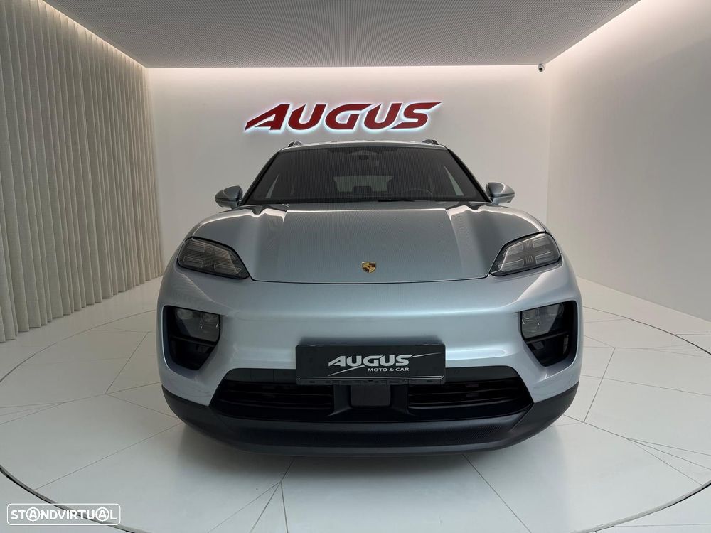 Porsche Macan Electric 4 - 8