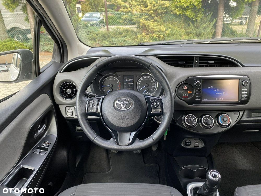 Toyota Yaris - 15