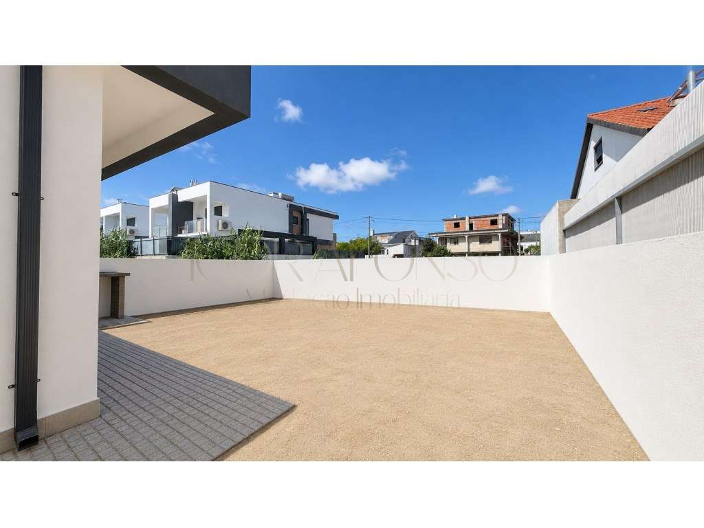 Moradia T3 com 2 Suites e Excelente Logradouro - Grande imagem: 5/24