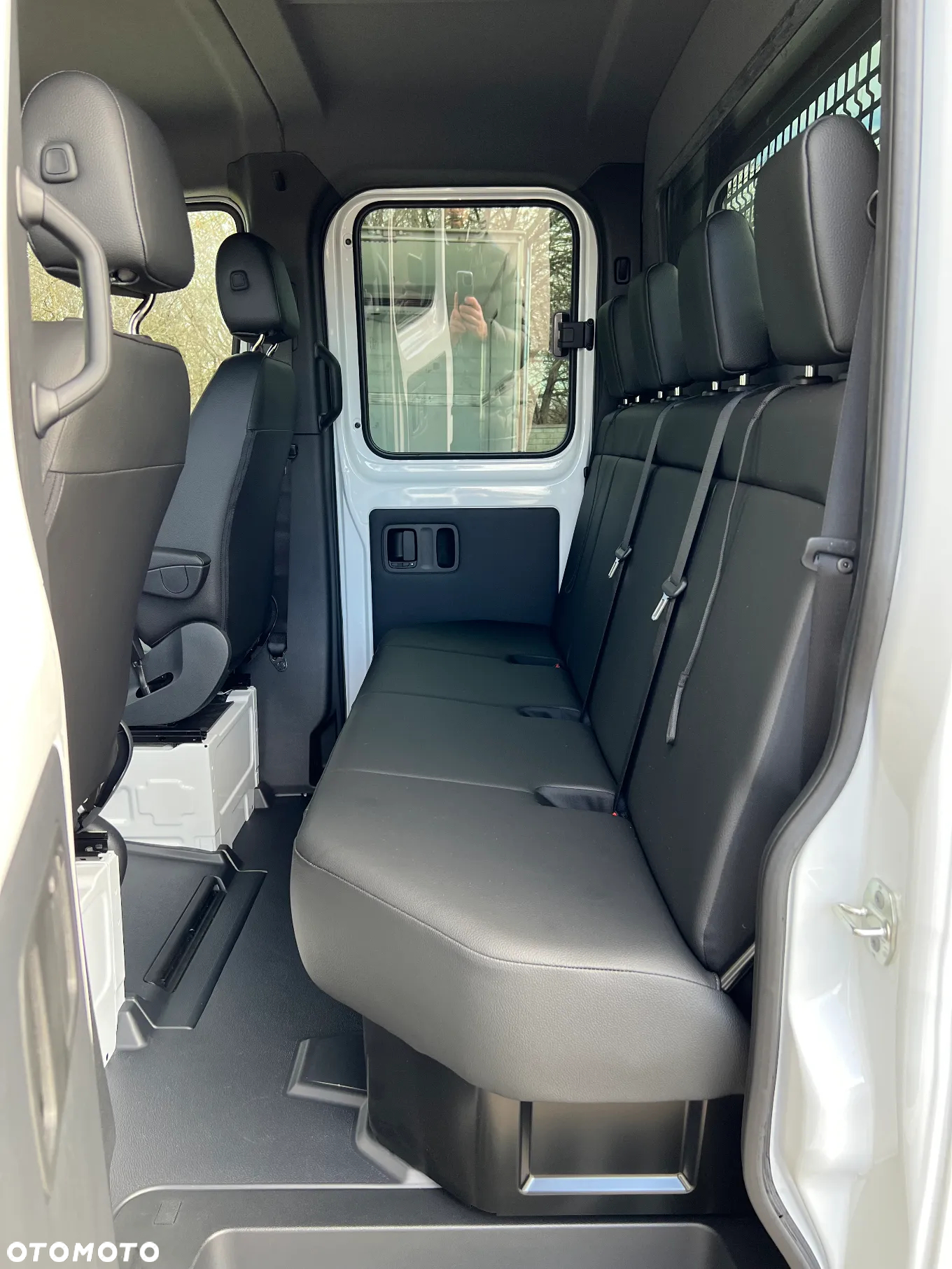 Mercedes-Benz Sprinter 319 CDI DOKA - 17