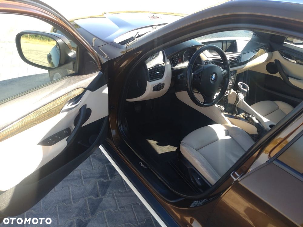 BMW X1 xDrive20d xLine - 21