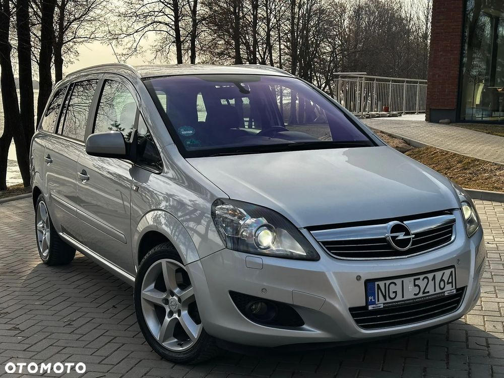 Opel Zafira 1.9 CDTI Innovation - 1