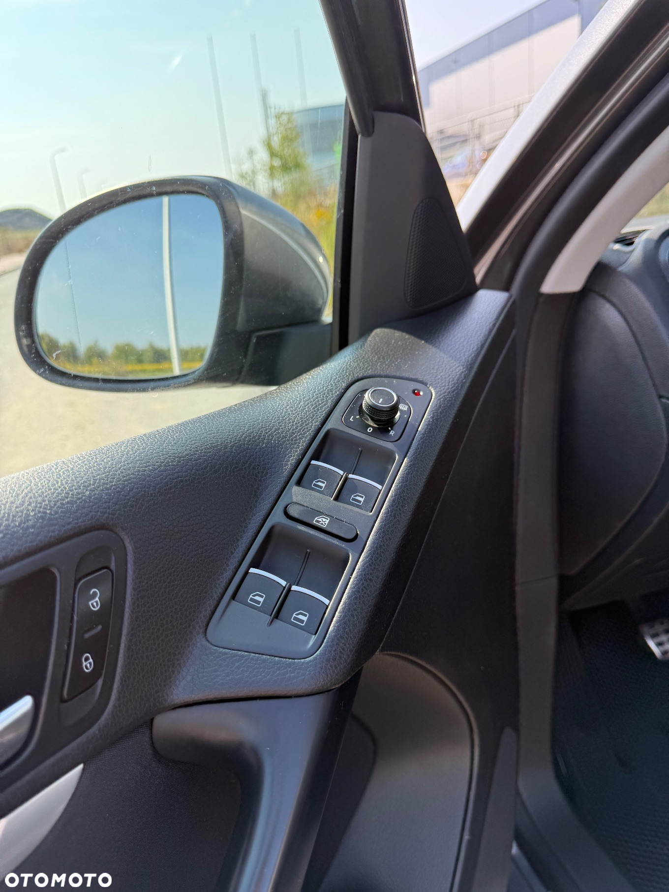Volkswagen Tiguan 2.0 TDI SCR (BlueMotion Technology) Comfortline - 32