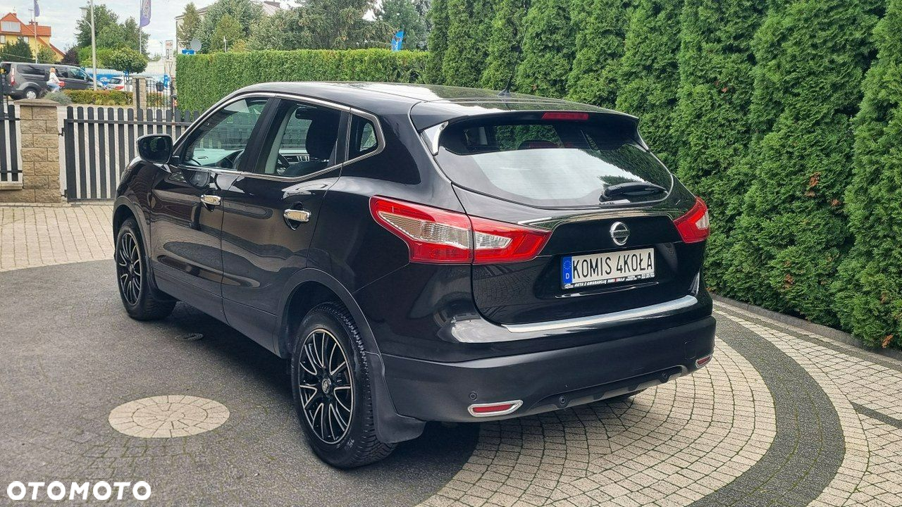 Nissan Qashqai - 4