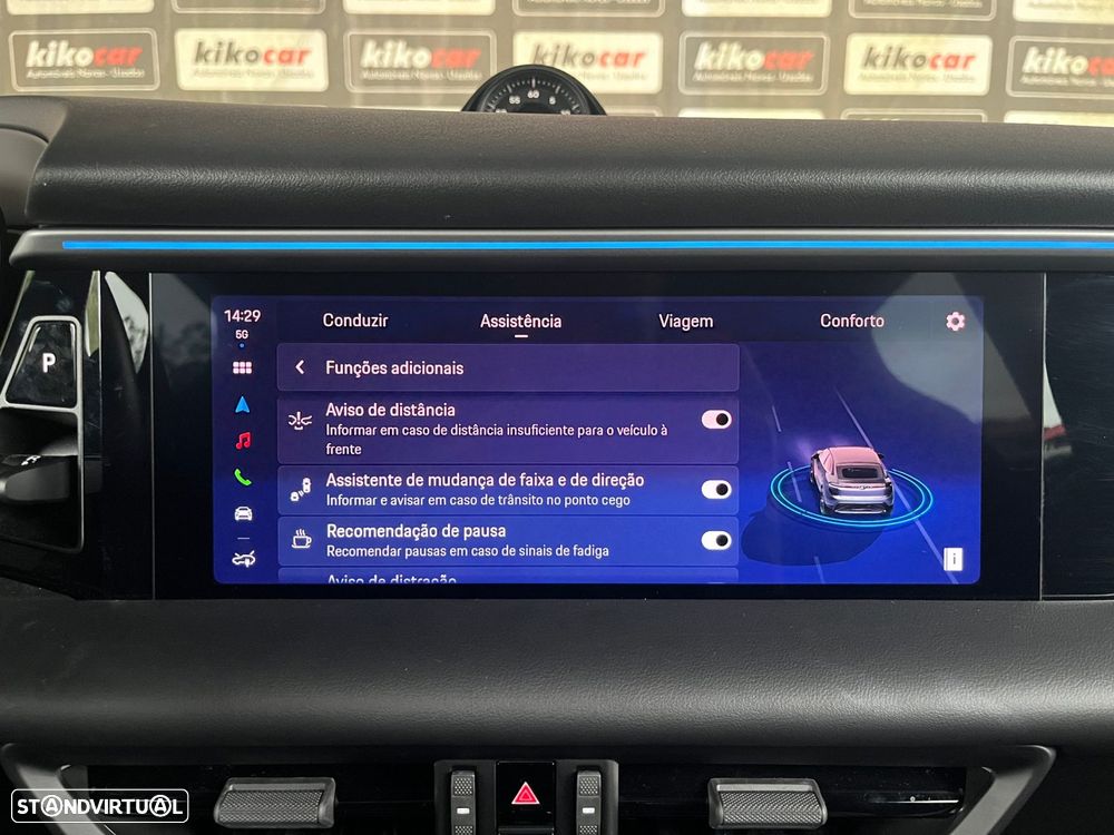 Porsche Macan Electric 4 - 49