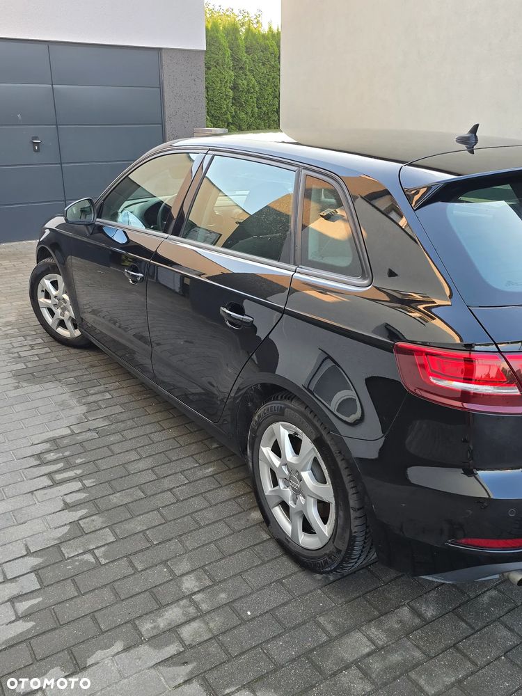 Audi A3 Sportback 2.0 TDI - 3