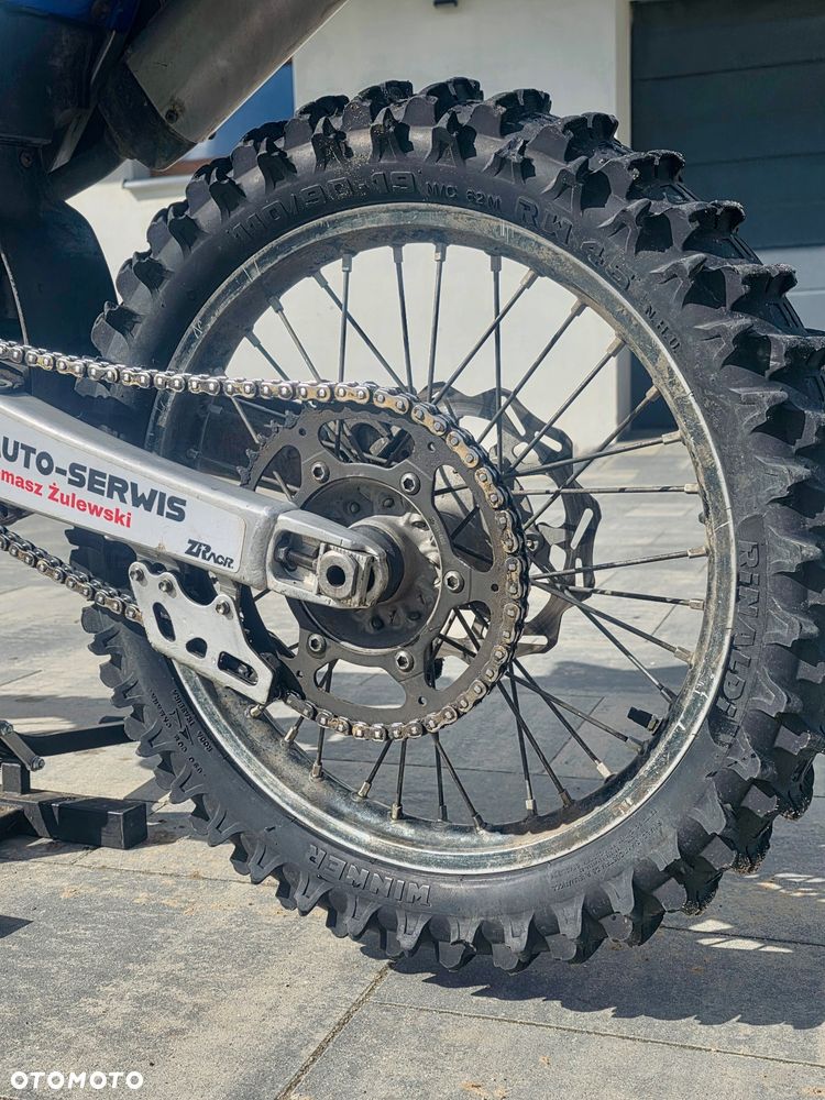 Yamaha YZ - 9