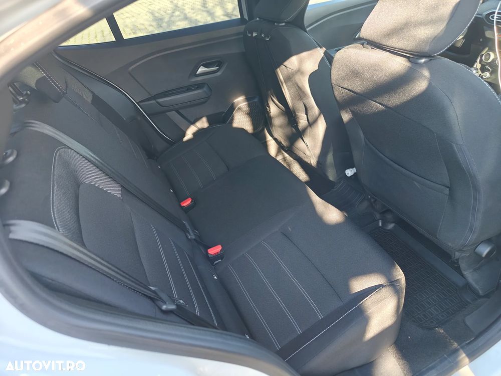 Dacia Logan TCe 90 MT6 Journey+ - 7