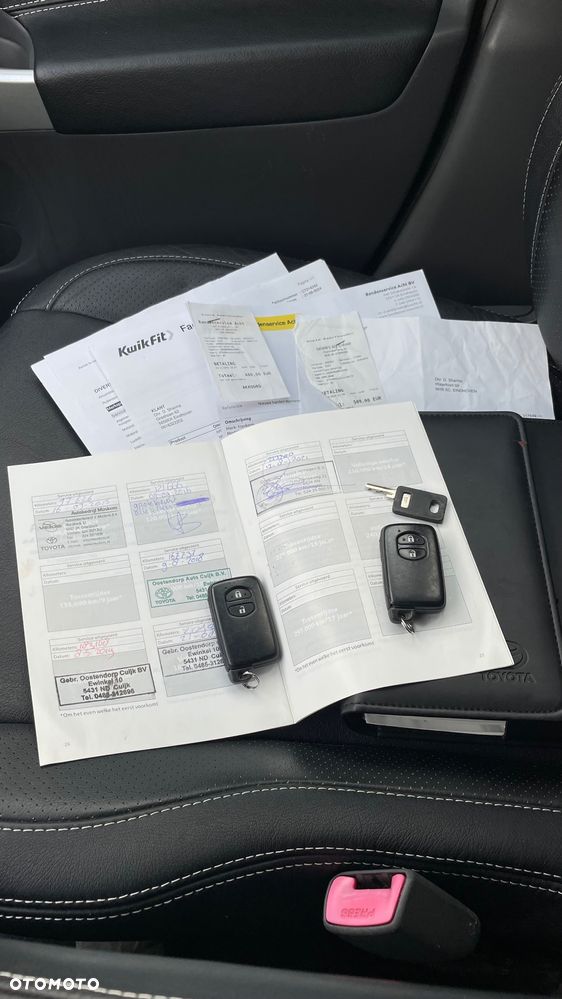 Toyota Prius 1.8 HSD Premium - 8