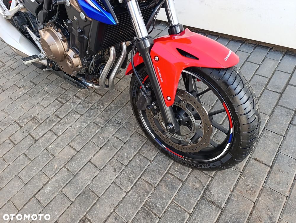 Honda CB - 21