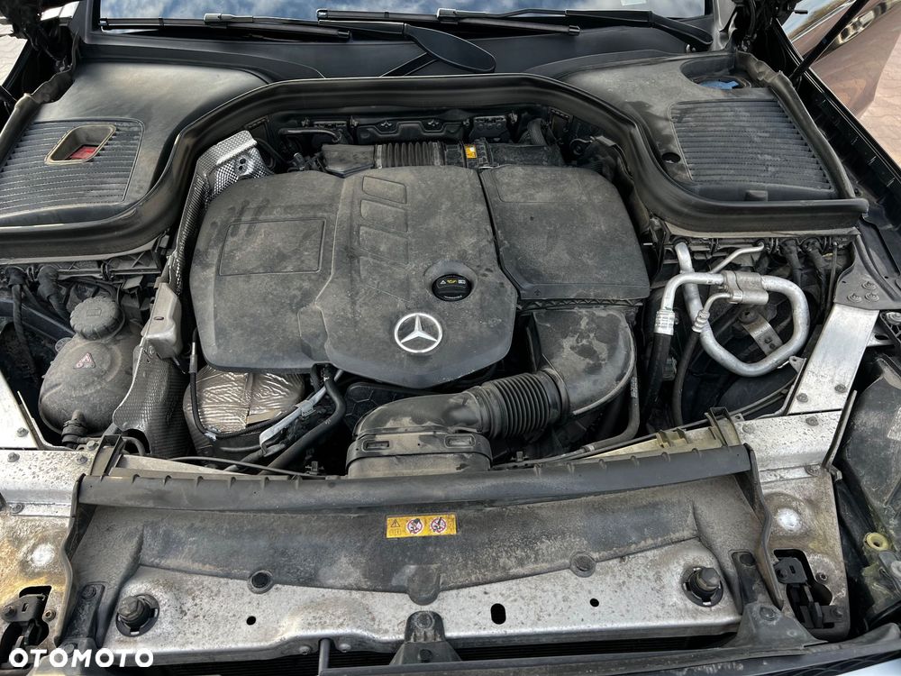 Mercedes-Benz GLC 200 d 4-Matic Business Edition - 32