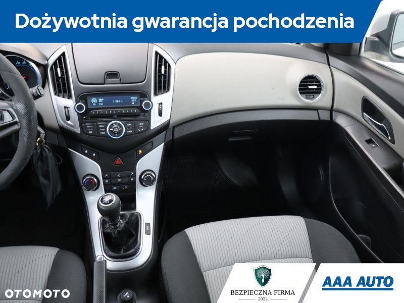 Chevrolet Cruze - 10