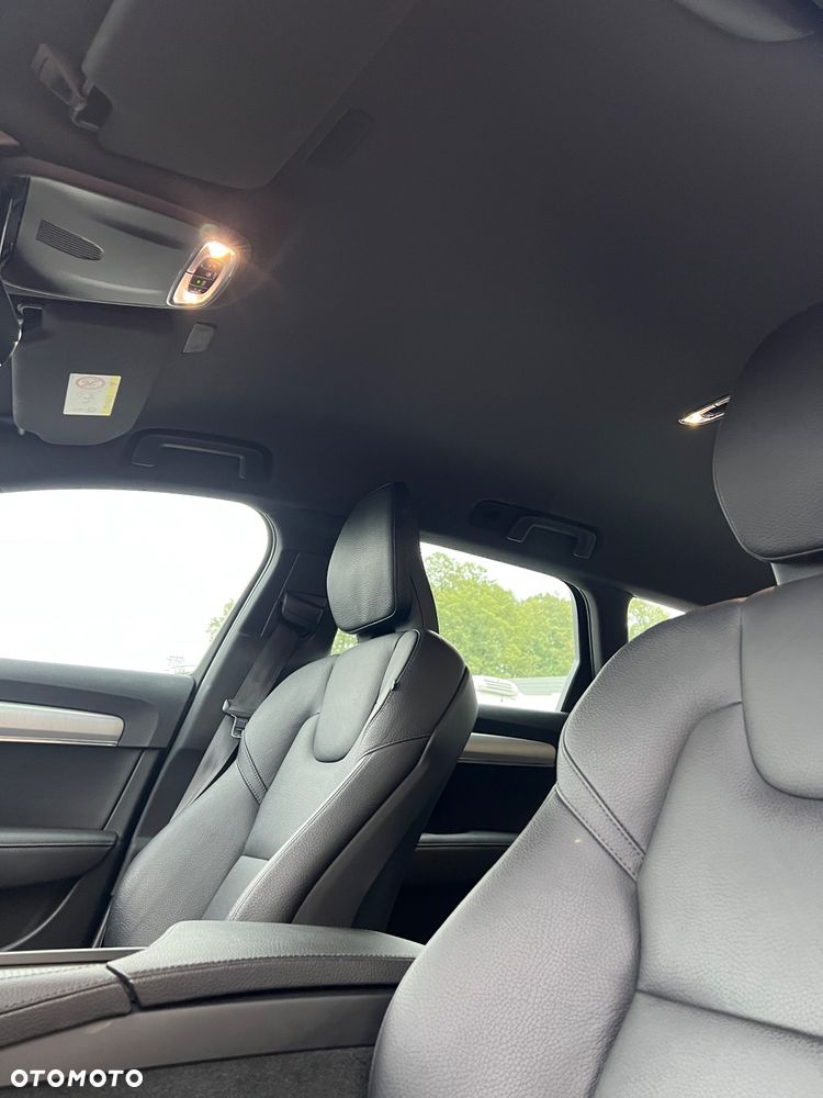 Volvo V90 D3 Momentum - 32