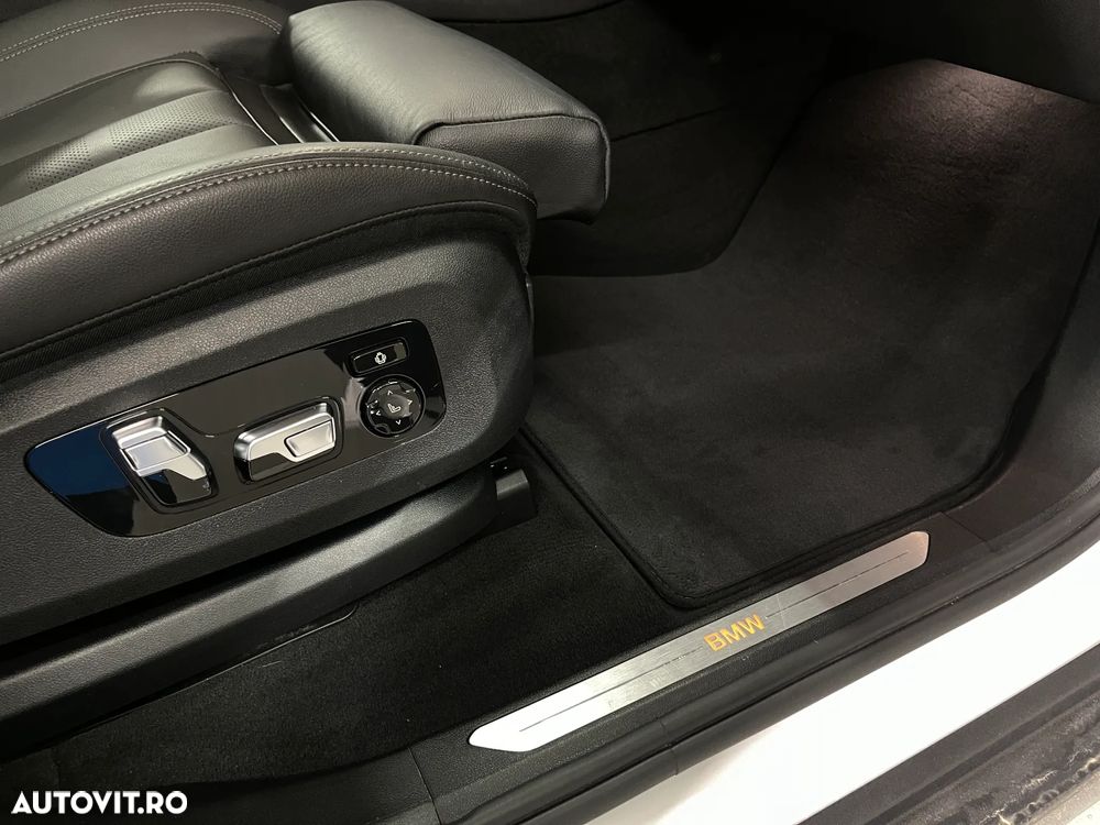 BMW X5 xDrive45e AT PHEV - 32
