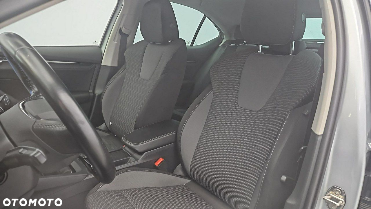Skoda Octavia 2.0 TDI Ambition - 11