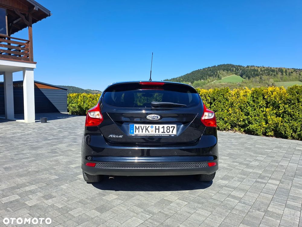 Ford Focus 1.6 TDCi DPF Start-Stopp-System SYNC Edition - 8