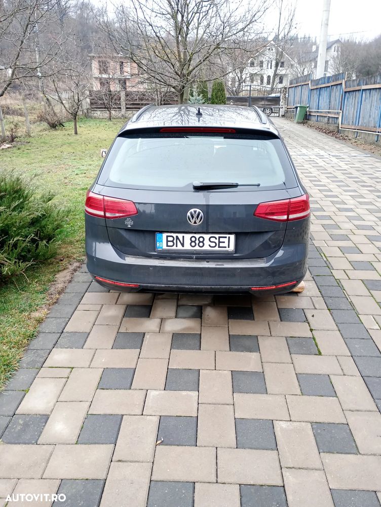 Volkswagen Passat - 2