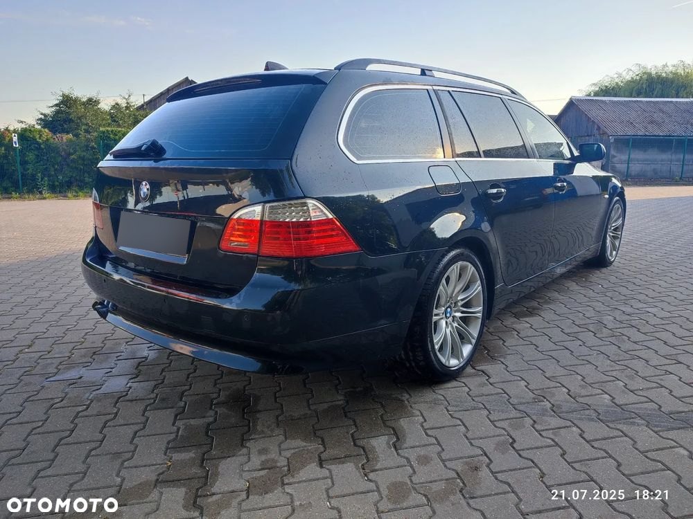 BMW Seria 5 530d Touring - 9