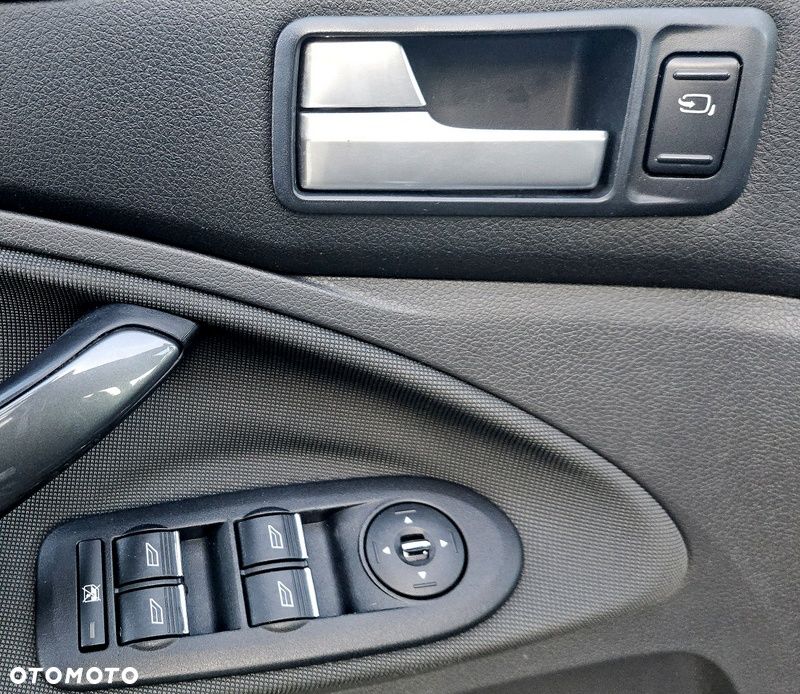 Ford Kuga 2.0 TDCi Titanium - 27