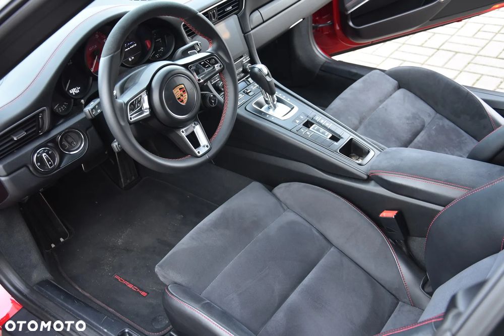 Porsche Carrera GT - 10