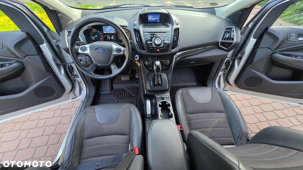 Ford Kuga 1.6 EcoBoost 4x4 Titanium - 28