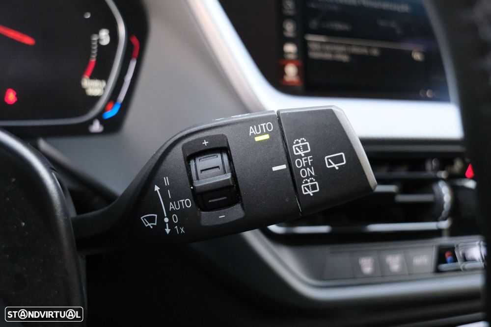 BMW 116 d Pack Desportivo M Auto - 16