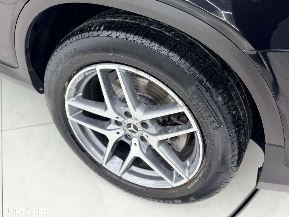 Mercedes-Benz GLC 250 4Matic 9G-TRONIC AMG Line - 9