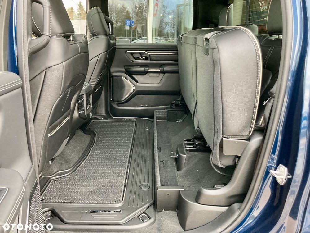 RAM 1500 5.7 Crew Cab Limited - 35