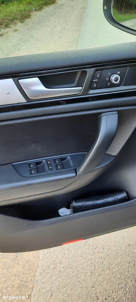 Volkswagen Touareg 3.0 V6 TDI 4XMot BMT - 13