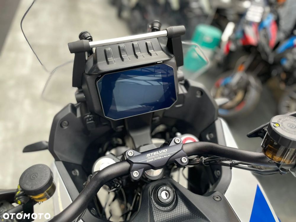 Moto Guzzi Stelvio - 12