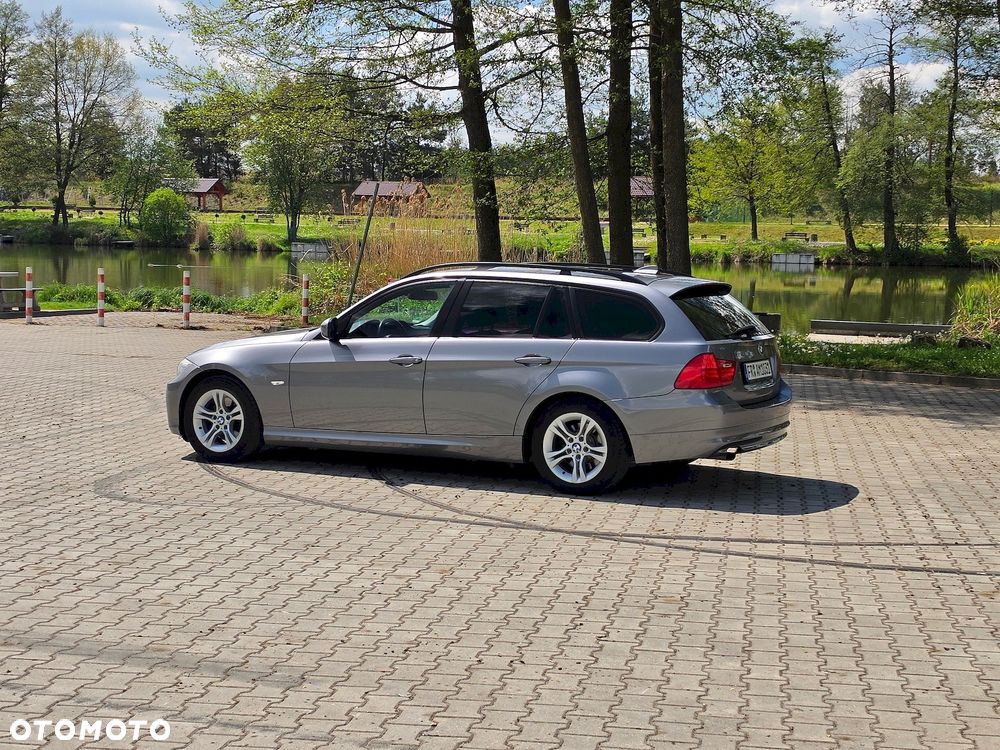 BMW Seria 3 318d - 10