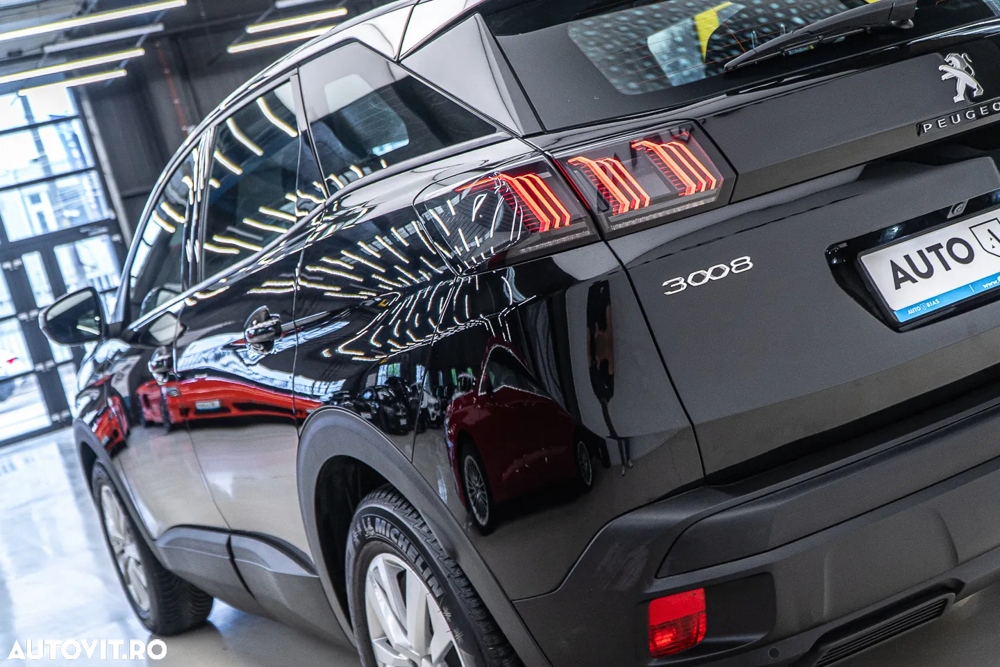 Peugeot 3008 PureTech 130 Stop & Start GPF EAT8 Allure - 32