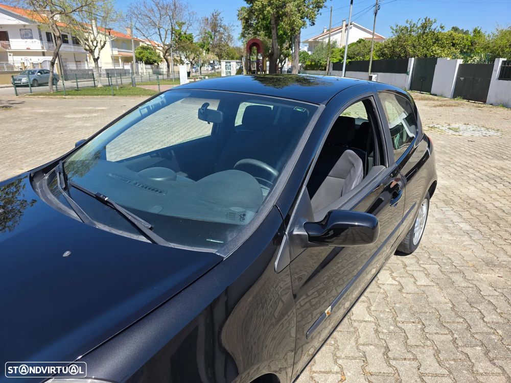 Renault Clio 1.2 16V Confort Dynamique - 24