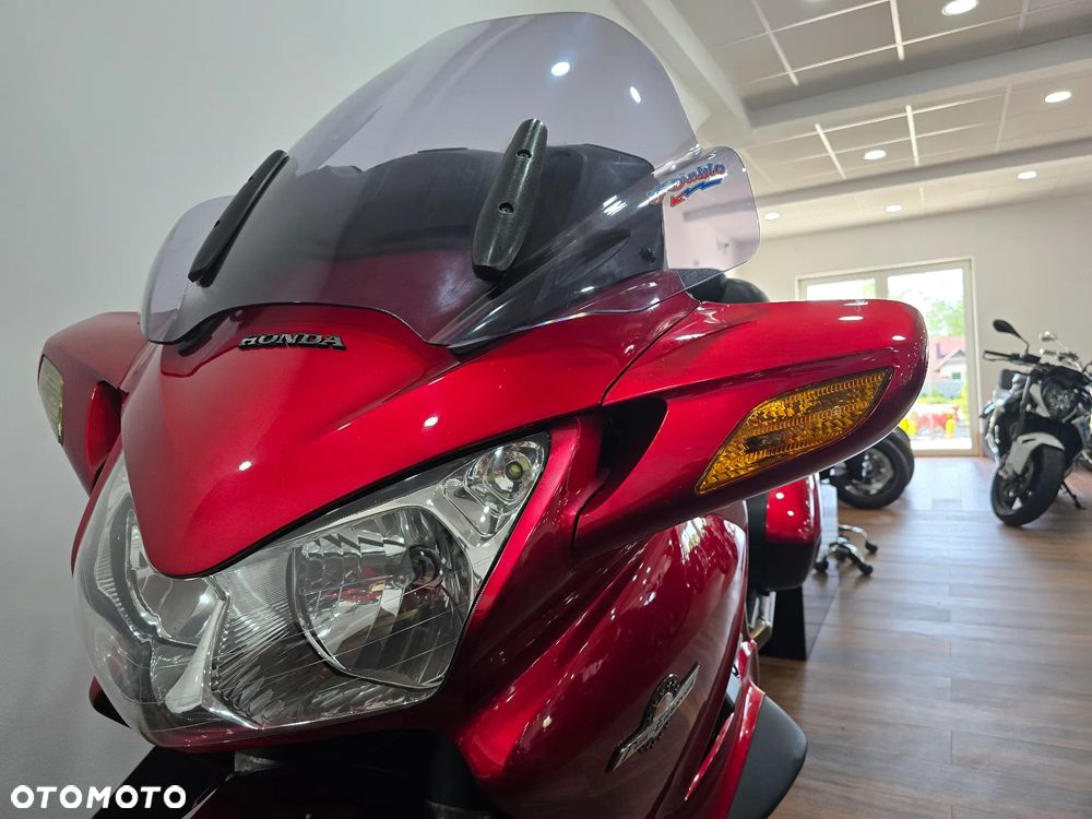 Honda ST - 24