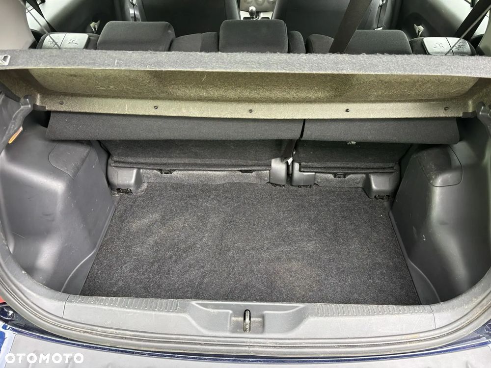 Toyota Urban Cruiser 1.33 Sol - 8