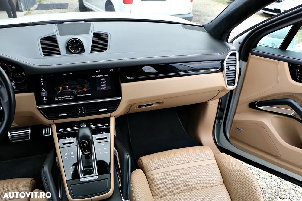 Porsche Cayenne Turbo - 7