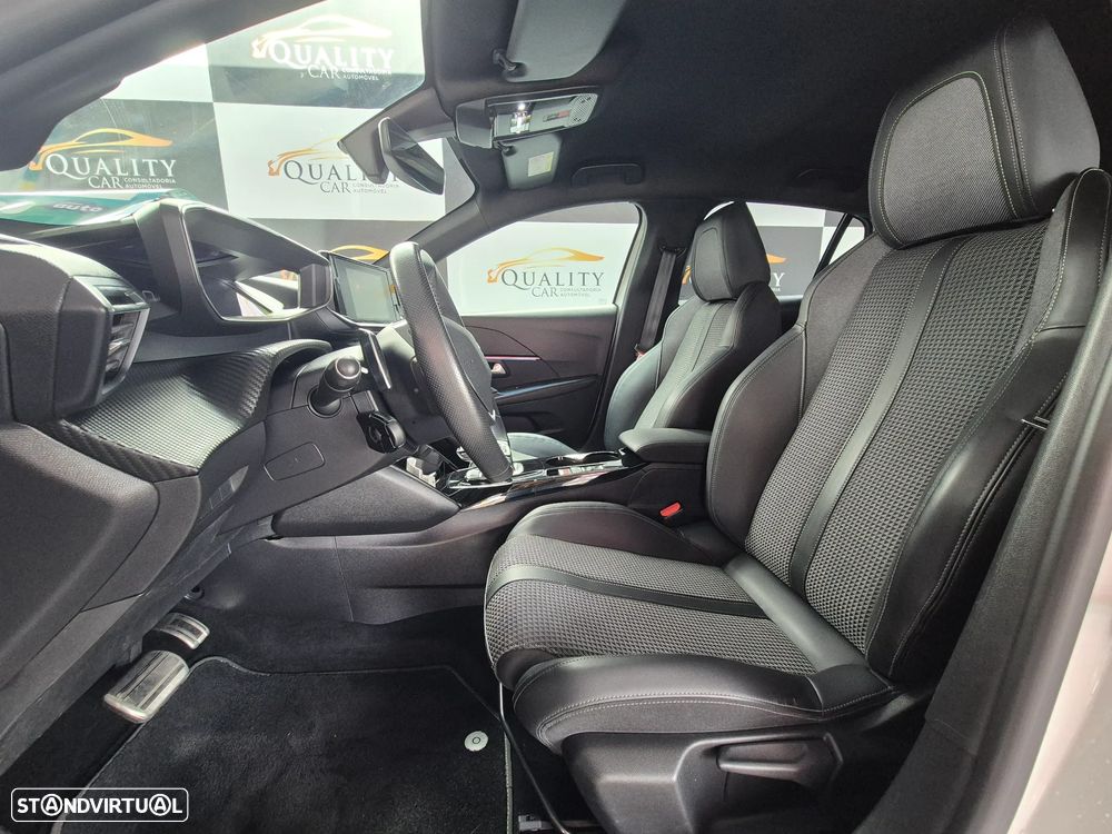 Peugeot 208 1.2 PureTech GT Pack EAT8 - 5