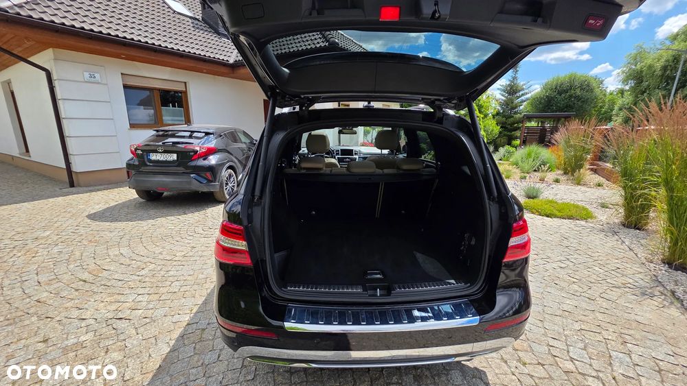 Mercedes-Benz ML - 21