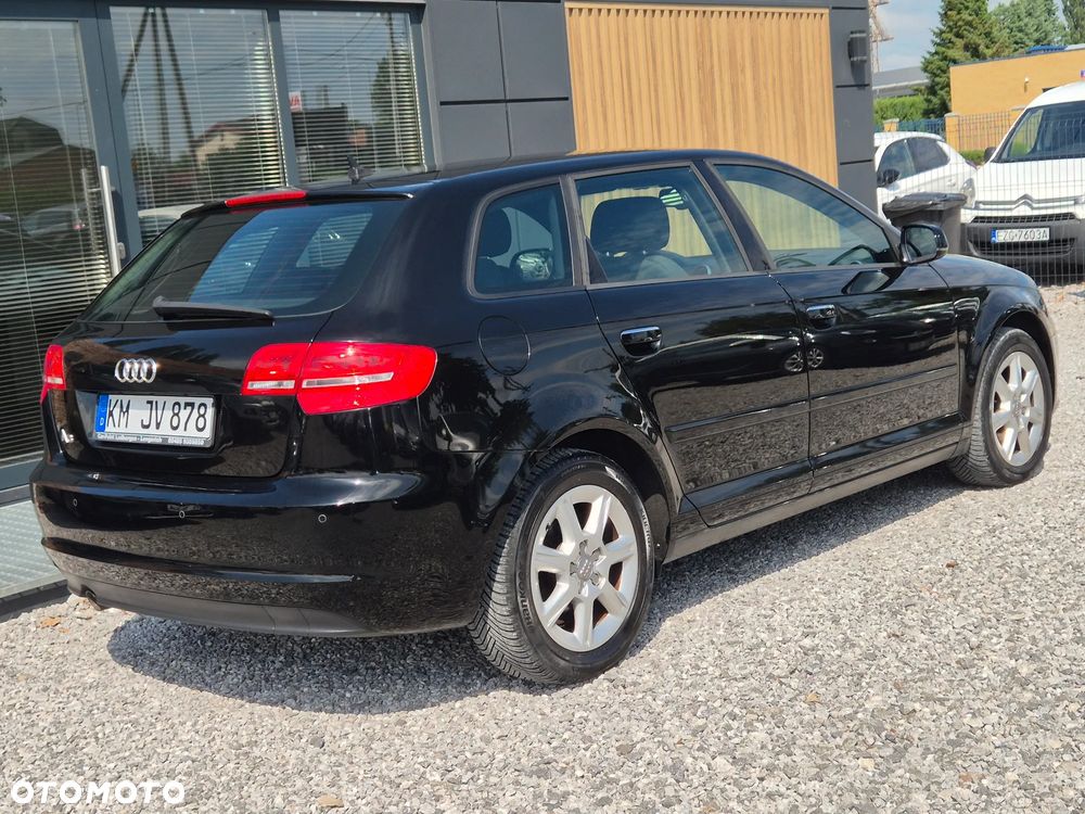Audi A3 Sportback 1.6 TDI Ambiente - 12