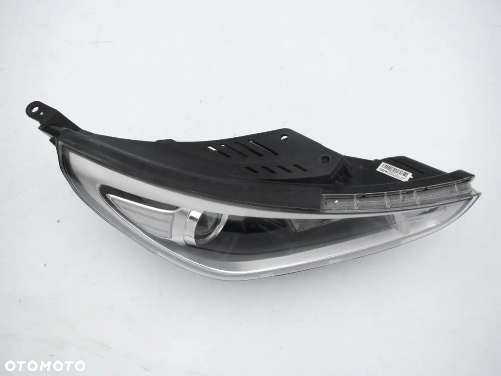 HYUNDAI i30 2017 2018 2019 Reflektor 10 PIN OE - 13