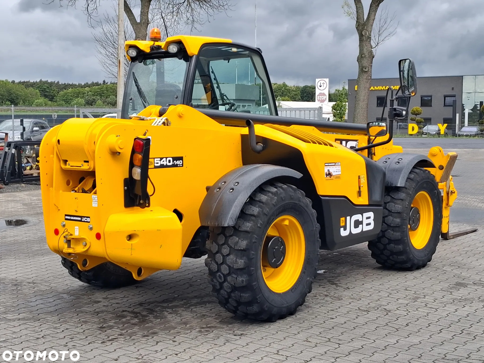 JCB 540 - 140 Hi Viz - 4