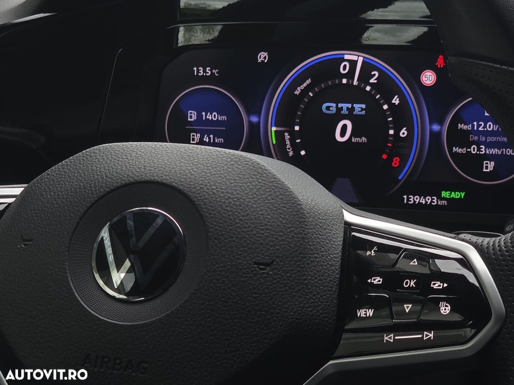 Volkswagen Golf GTE - 10