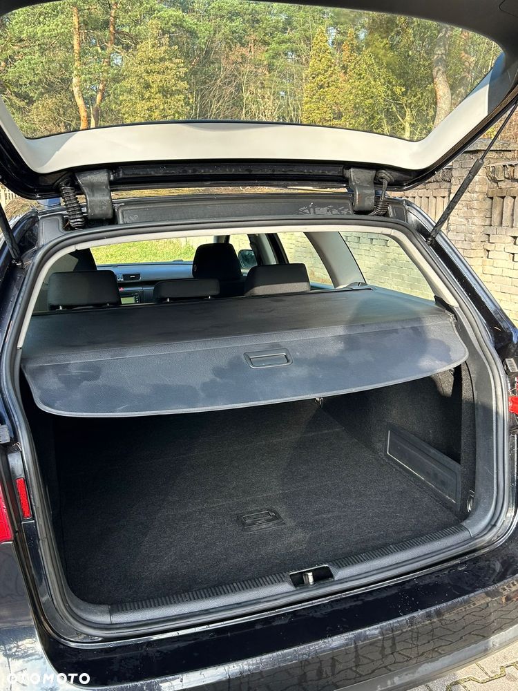 Volkswagen Passat 2.0 TDI Comfortline - 9