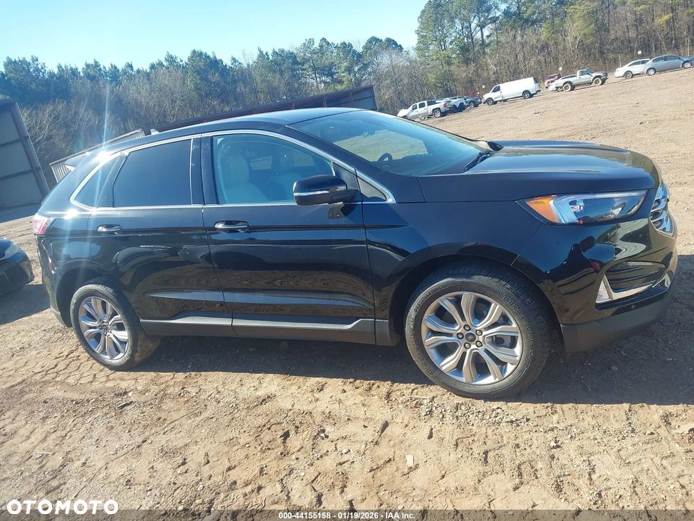 Ford Edge - 4
