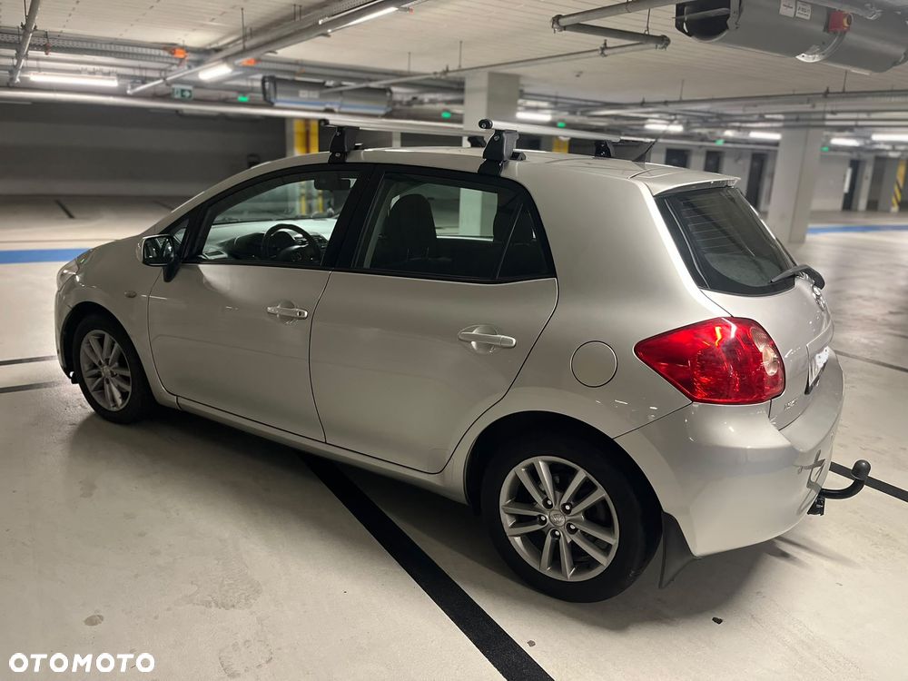 Toyota Auris 1.6 VVT-i Premium - 3