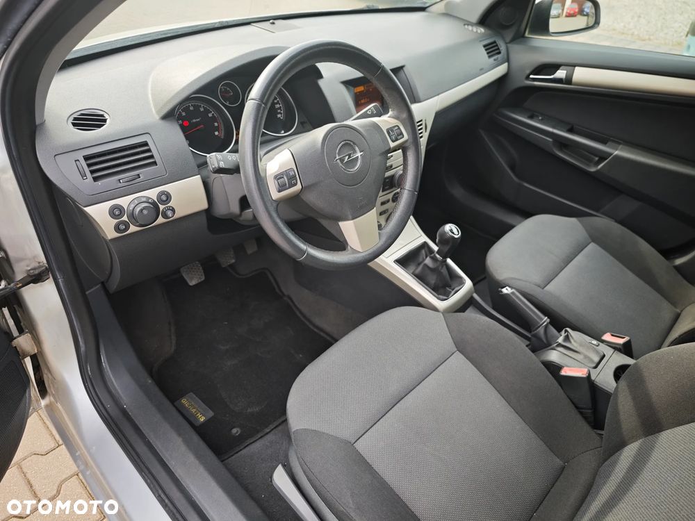 Opel Astra 1.6 Catch me - 35