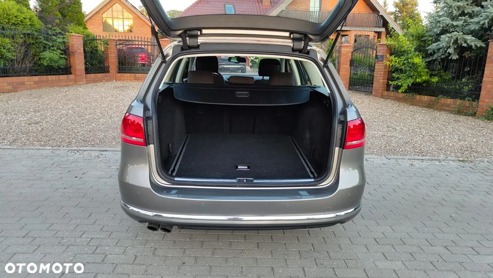 Volkswagen Passat 2.0 TDI Comfortline - 13