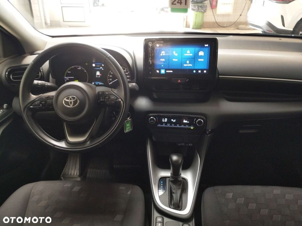 Toyota Yaris 2025 photo 2