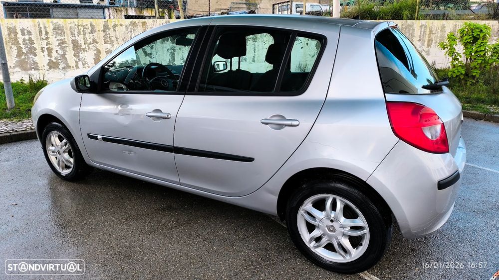 Renault Clio 1.2 16V Dynamique - 13